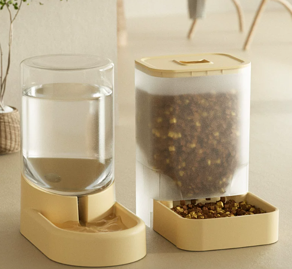 Automatic Pet Feeder & Water Dispenser Set – 2KG Food Container + 3L Water Bottle, Gravity-Powered, No Electricity Needed, Cream Yellow for Cats & Dogs